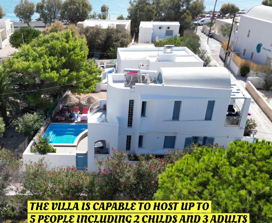 Located By The Sea One Beachfront Private Captain Lazaros Pool Villa With Loft In 750Sqm Spacious Private Plot-Jacuzzi-Sunrelax-Furnished Terace-Gazebo-Private Parking,Sleep 3 Adults And 2 Children, Just Steps From The Black Beach-Seaview Perissa  Exterior foto