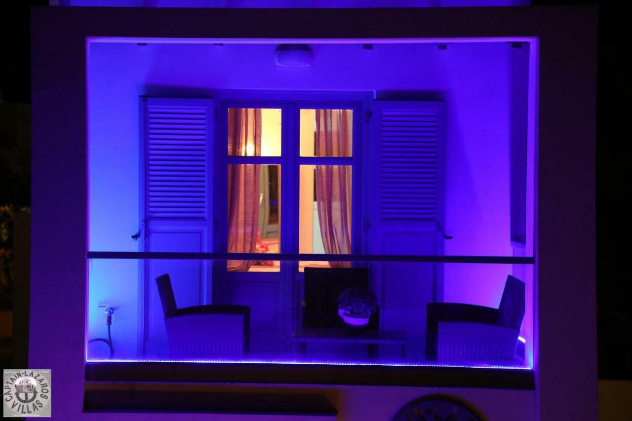Located By The Sea One Beachfront Private Captain Lazaros Pool Villa With Loft In 750Sqm Spacious Private Plot-Jacuzzi-Sunrelax-Furnished Terace-Gazebo-Private Parking,Sleep 3 Adults And 2 Children, Just Steps From The Black Beach-Seaview Perissa  Exterior foto