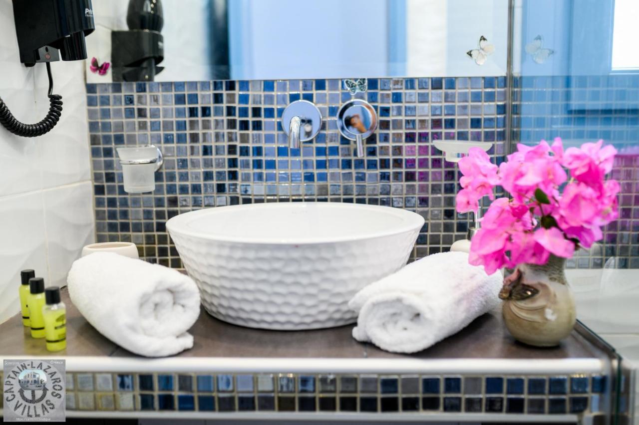 Located By The Sea One Beachfront Private Captain Lazaros Pool Villa With Loft In 750Sqm Spacious Private Plot-Jacuzzi-Sunrelax-Furnished Terace-Gazebo-Private Parking,Sleep 3 Adults And 2 Children, Just Steps From The Black Beach-Seaview Perissa  Exterior foto